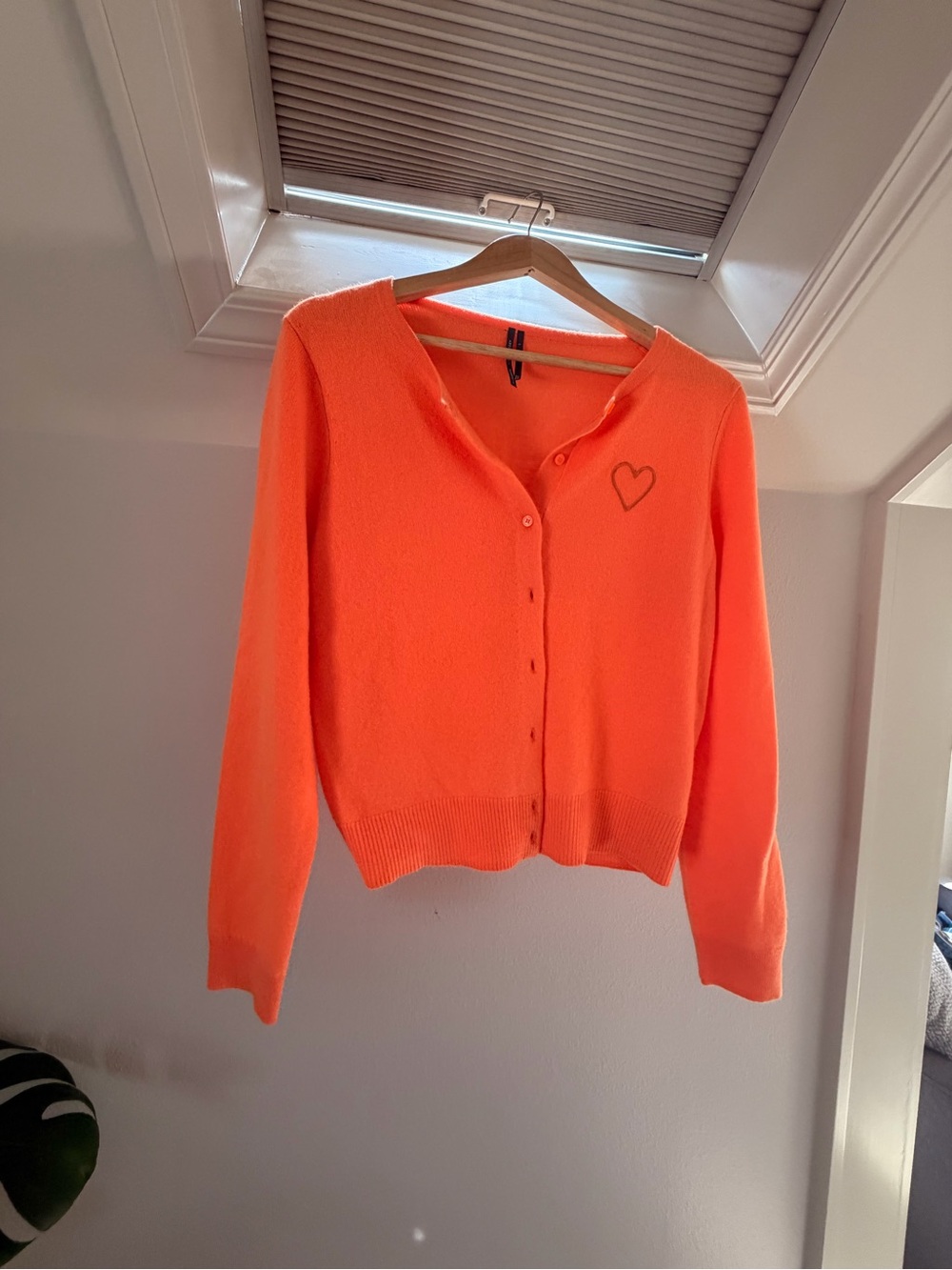Anthropologie Women's light orange V-Neck Button cashmere Cardigan Sweater